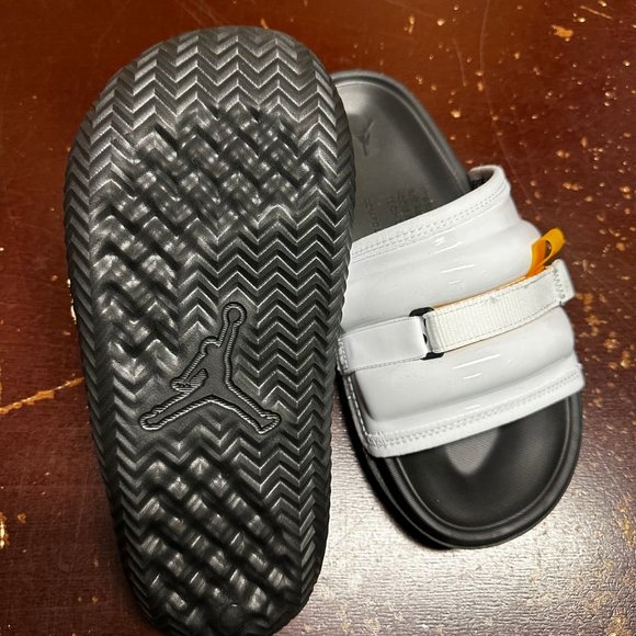 Jordan Men White Super Play DM1683-170 Comfort Slip On Slide Sandal Size US 8 - Picture 4 of 5